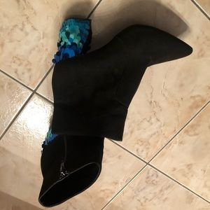 Ankle bootie with a little dazzle